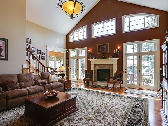 3rd image of 12 Prince Of Wales Ct