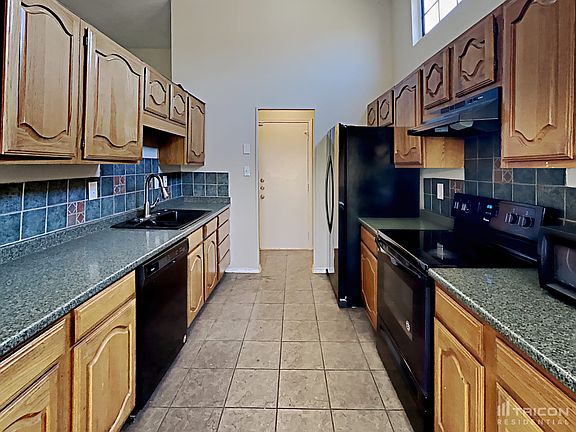 4th image of 4309 Pepperbush Dr