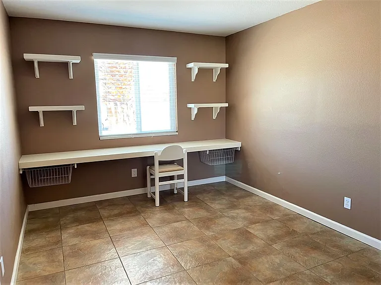 30399 Sterling Rd — Photo 36