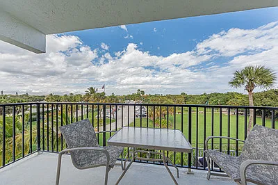 1700 Ocean Dr #302V — Photo 32