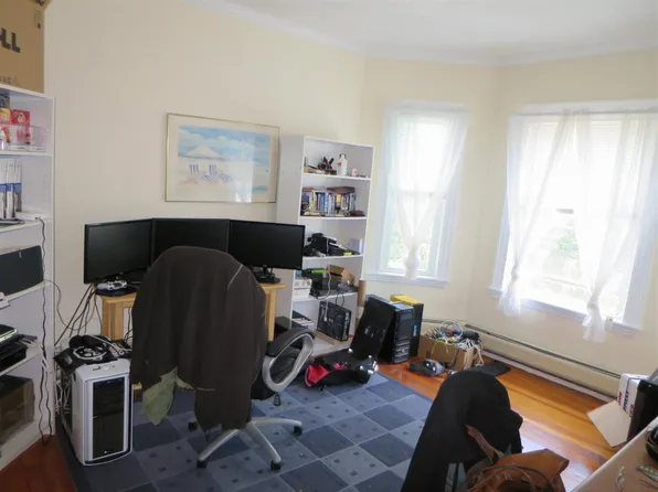 33 Crocker St, Somerville, MA 02143