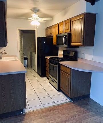 4th image of 1338 Barclay Ln #1338