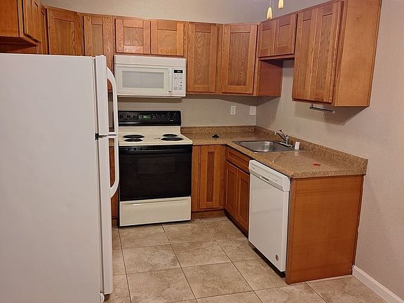 2nd image of 2612-2616 2nd Ave #2
