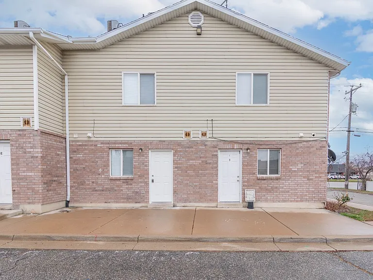 Hillfield Seven Plex — Photo 12