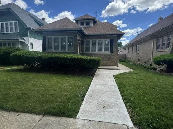 2740 N 56th STREET, Milwaukee, WI 53210