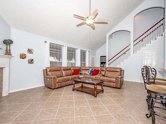 5th image of 1920 Oak Shire Dr