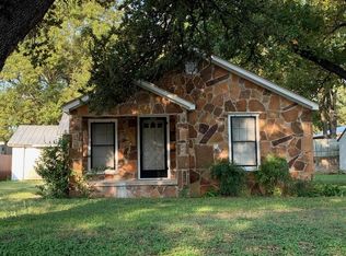 406 S High St, San Saba, TX 76877