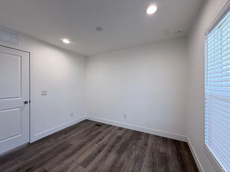 2060 N Center St #381 — Photo 27