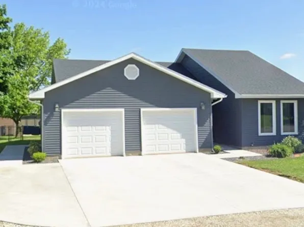 1605 W North 3rd St, Shelbyville, IL 62565