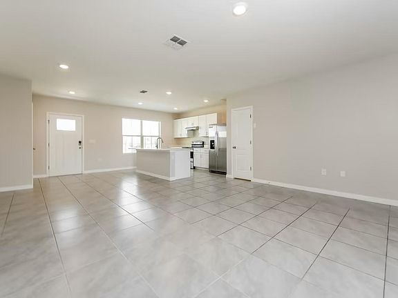 3rd image of 1488 Dawnview Way #1