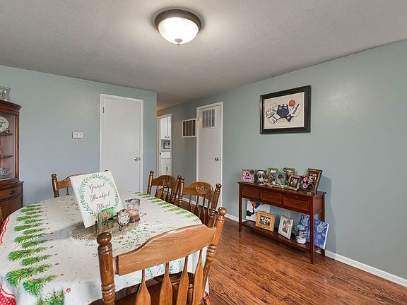 5th image of 4001 Mount Vernon Dr