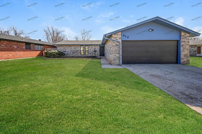 1st image of 512 Annawood Dr