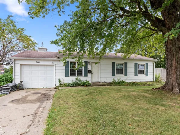 701 Maple Ln, Brownsburg, IN 46112