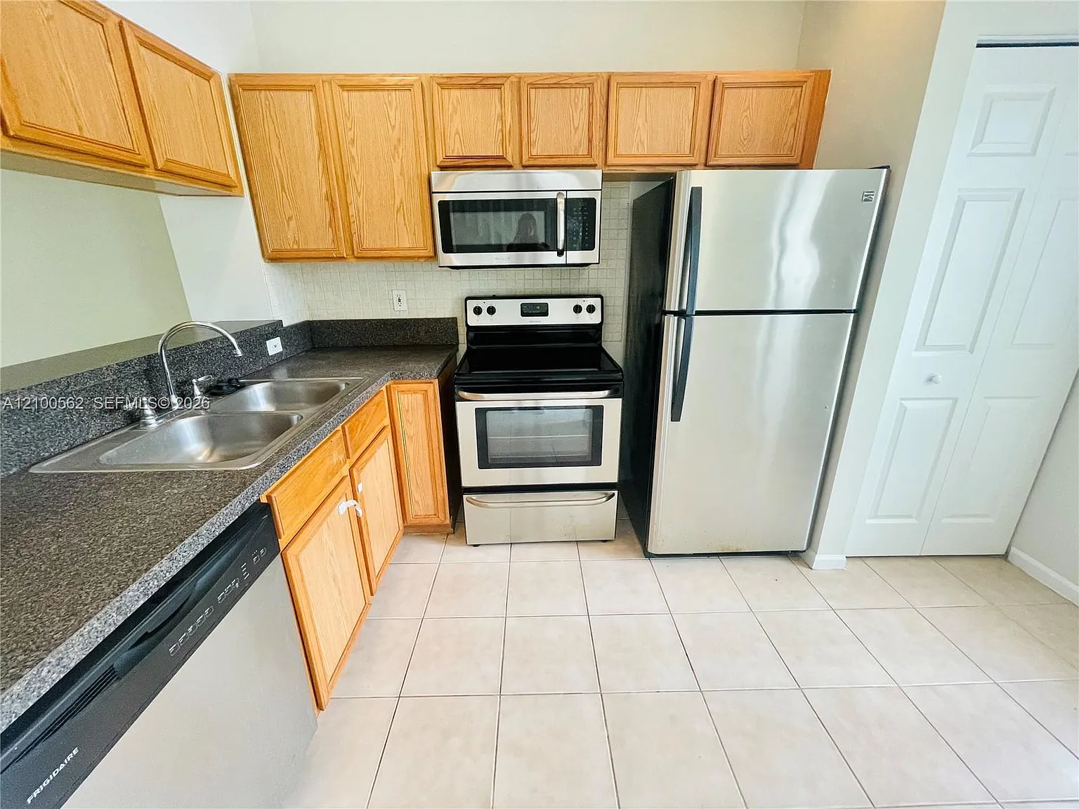 Palmbrooke Townhomes — Photo 3