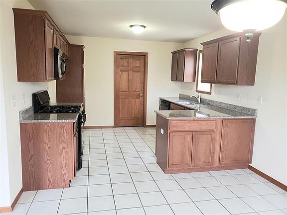 5th image of 6468 Sunny Meadow Dr