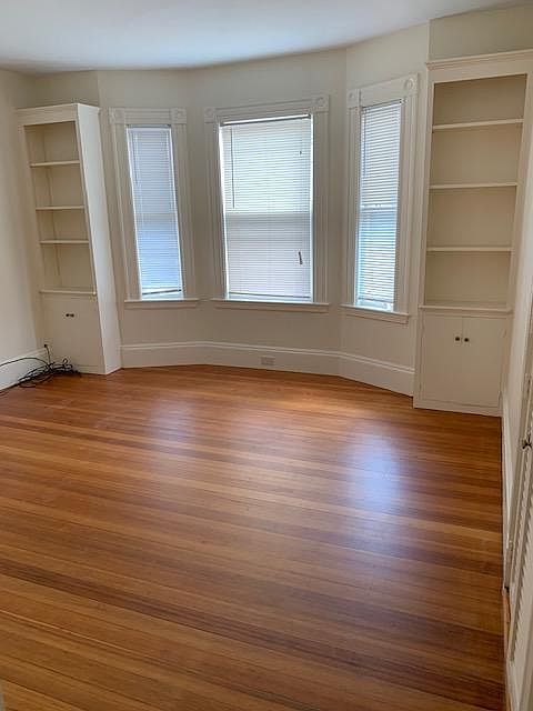 Large Living room 2nd floor