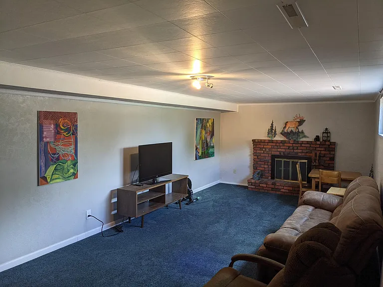 719 Dunston St — Photo 17