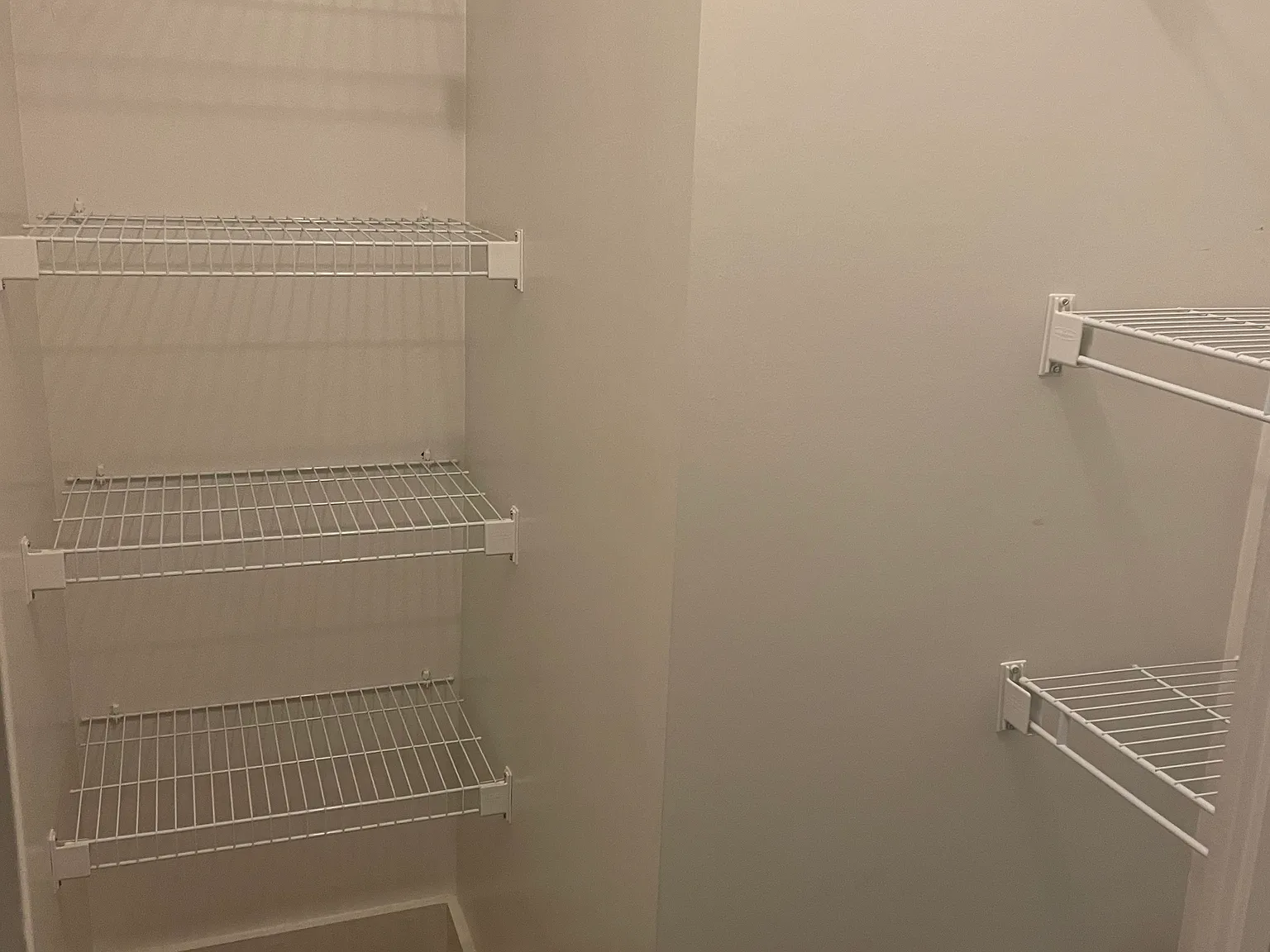 3 bed, 1.5 bath, 1115 sqft, $1,600 — Photo 4