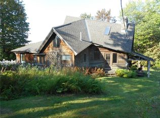 11 Kingsbury Rd, Wellington, ME 04942