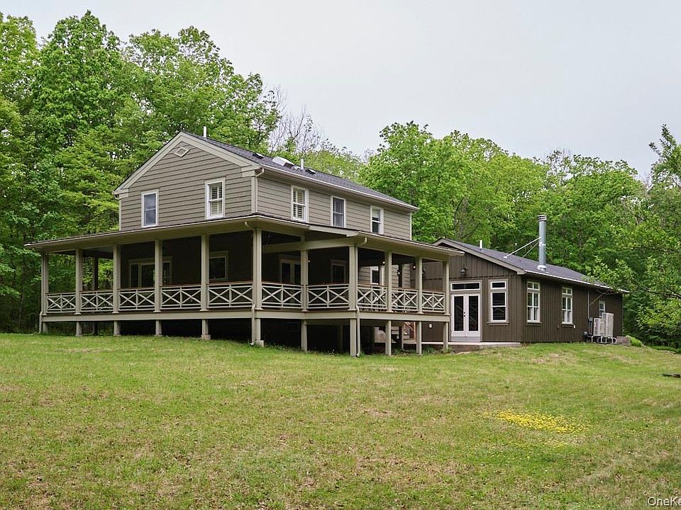 1st image of 367 Cushetunk Drive