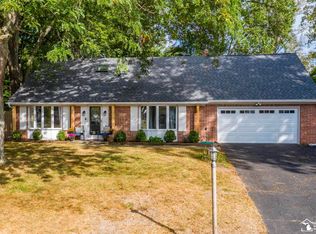 680 Miami Ct, Temperance, MI 48182