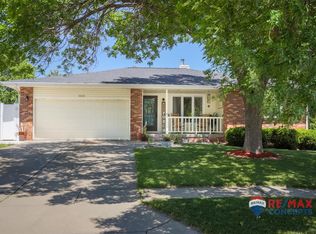 8520 Larson Blvd, Lincoln, NE 68505