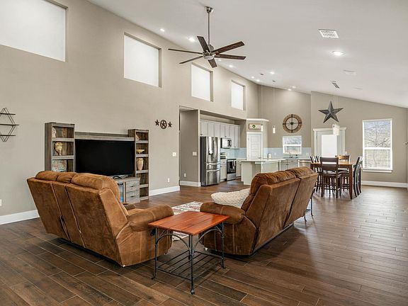 3rd image of 177 Mokulua Ln