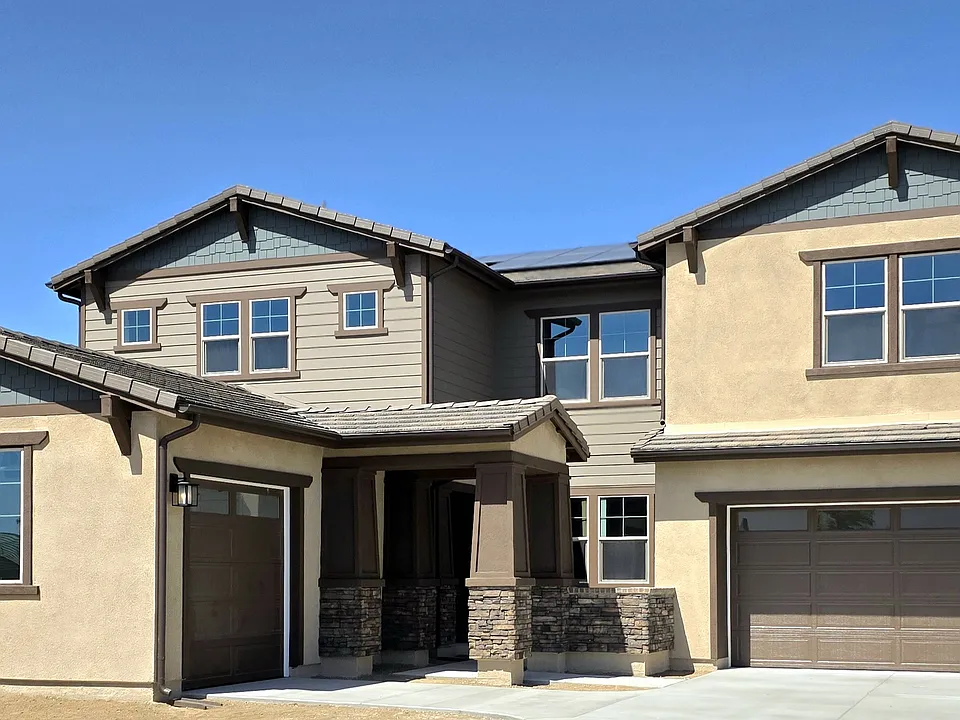 5586 Hadley Way