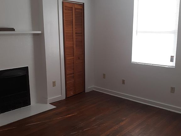 5th image of 1520 Lee St E #2