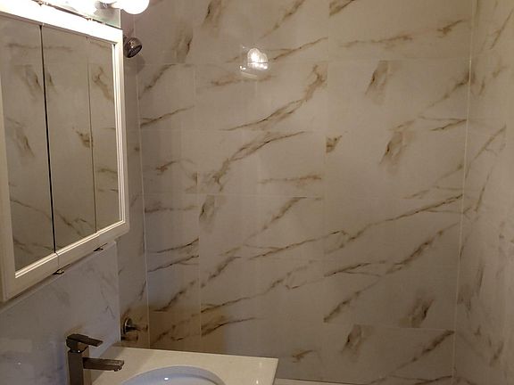 5th image of 23 Sheraden Ave APT 9B