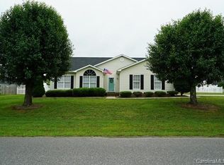 113 Carmel Hills Dr, Gastonia, NC 28056