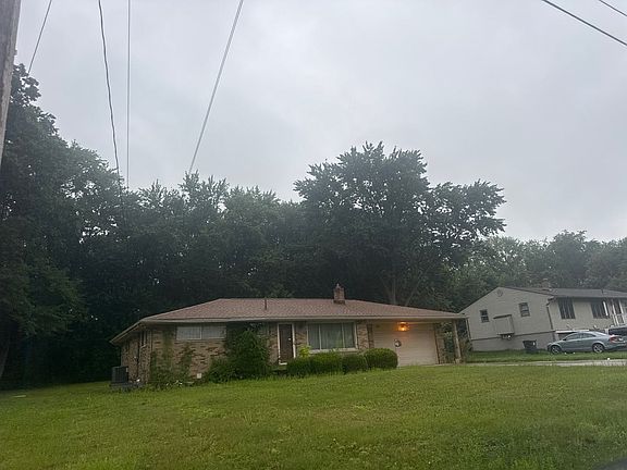 3rd image of 3719 35th St NE