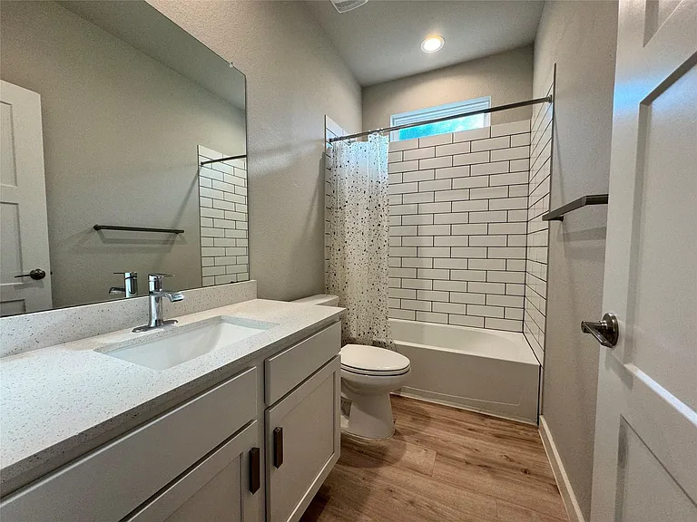 10213 Prairie Creek Ln — Photo 19