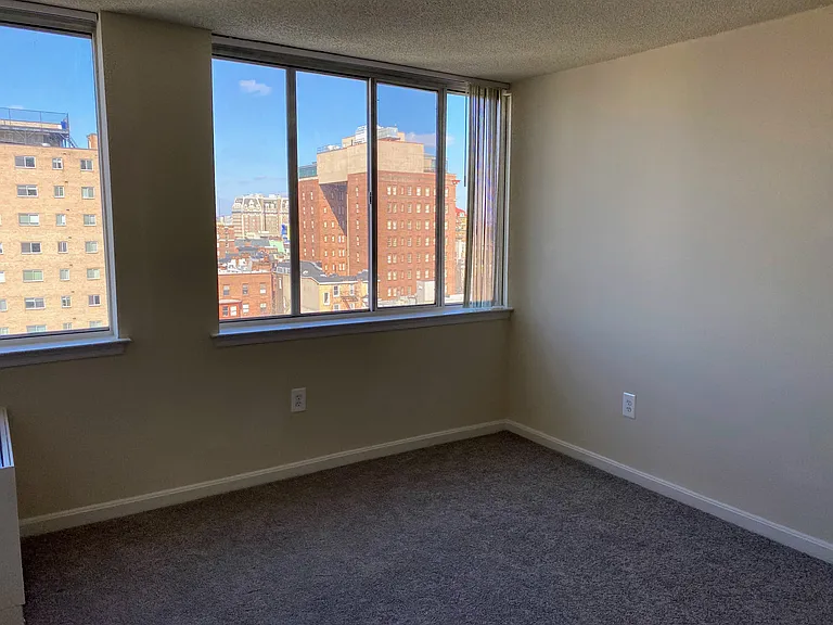 Gallery Tower — Photo 89
