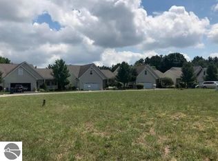 2849 Ruby St, Traverse City, MI 49684