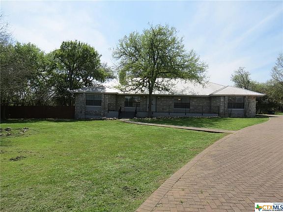 2nd image of 609 Snyder Hill Dr