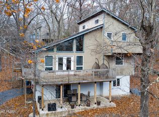 251 Dorchester Dr, Bushkill, PA 18324