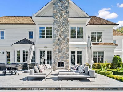 165 Bayberry Lane, Westport, CT, 06880