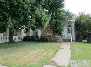 10428 Woodleaf Dr, Dallas, TX 75227