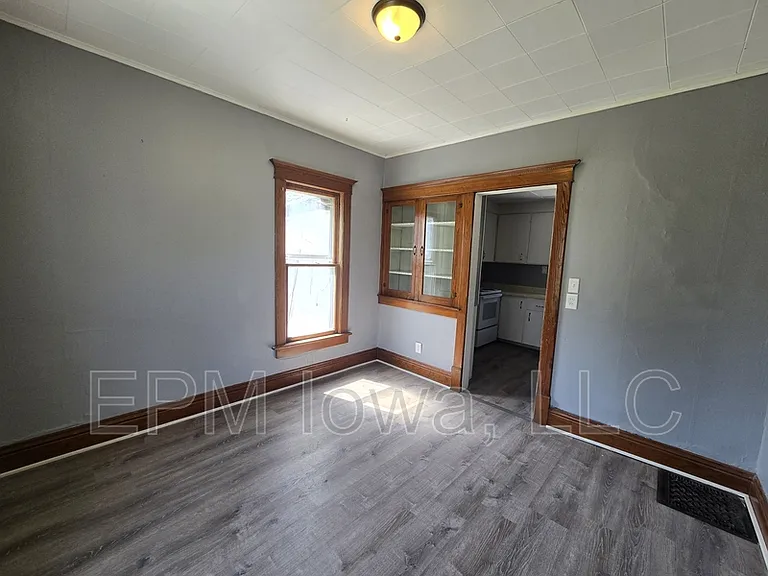 1311 W 2nd St — Photo 8