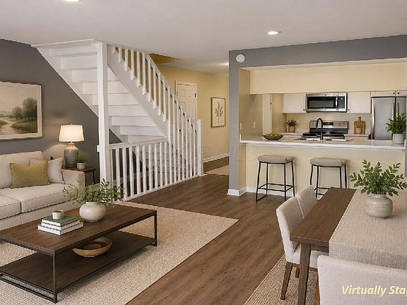 5th image of 5392 Pickforde Dr #5E
