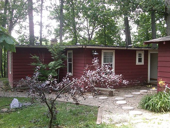 2nd image of 0368 N Oakwood Dr