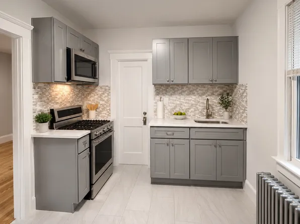 32 Edwin St #2, Carteret, NJ 07008