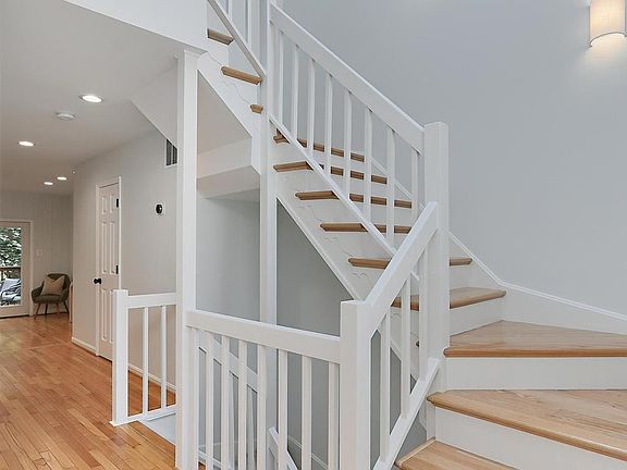 5th image of 12506 N Lake Ct