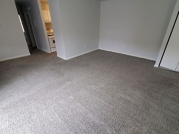 2nd image of 525 Burgoyne Rd Unit 13