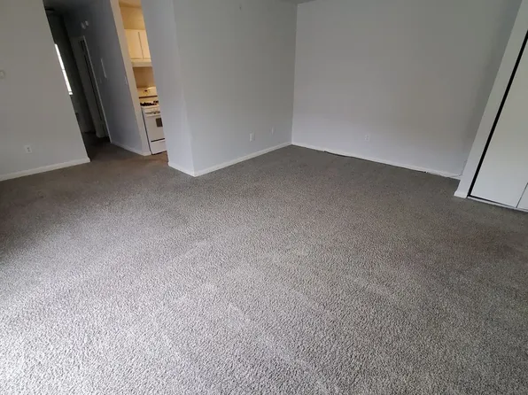 525 Burgoyne Rd Unit 13, Charlottesville, VA 22901