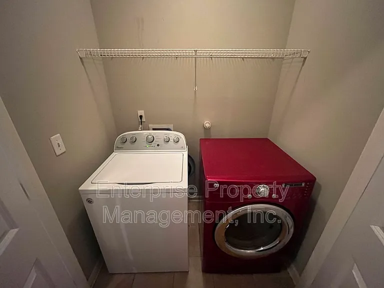5236 Laurelhome Cv — Photo 12