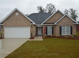 400 Stonebrook Cir, Byron, GA 31008