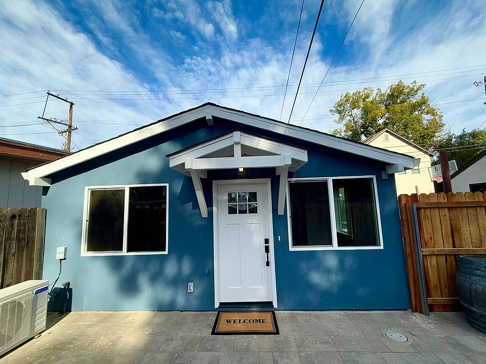 1st image of 3249 D St #3250