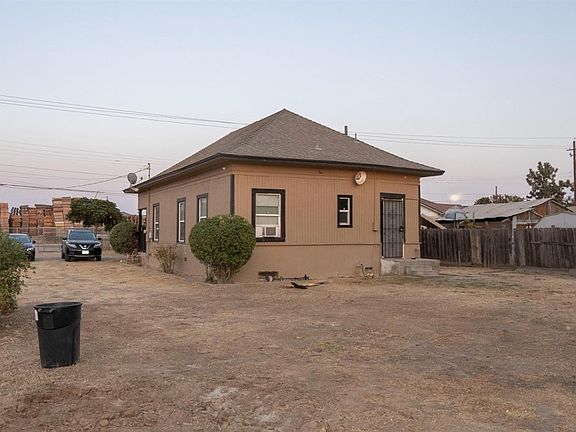 2nd image of 683 N Brawley Ave